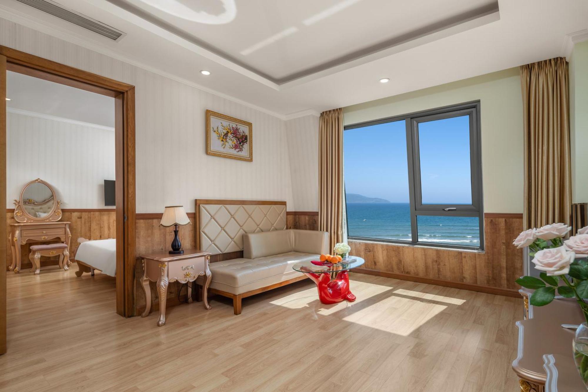 Serene Beach Hotel Danang Eksteriør billede
